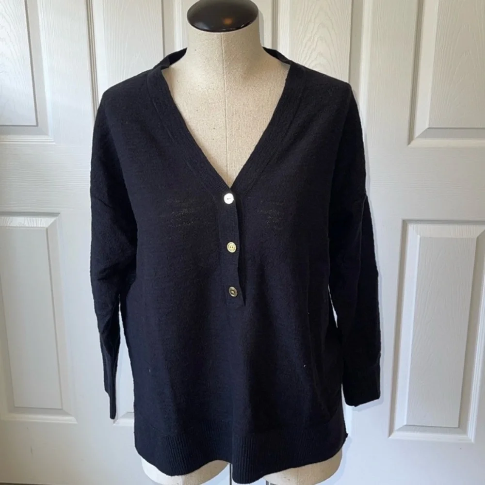 Loft V-Neck Pullover Sweater w/ Gold Buttons Size Large in Black - Picture 2 of 7